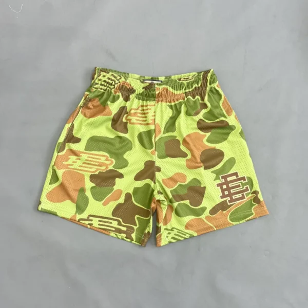 EE Basic short Front close green